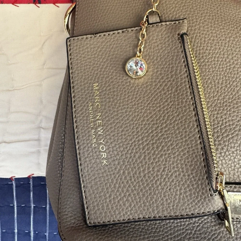 Marc New York‎ Andrew Marc Taupe Purse Shoulder Satchel Handles Gold Hardware
